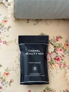 AUTHENTIC CHANEL BEAUTY MIX "SWEET DREAMS” SET.